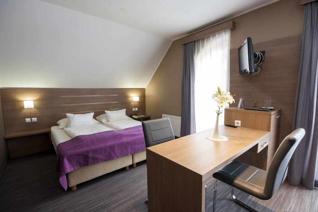 Gostilna In Motel Pri Lesniku Maribor Luaran gambar